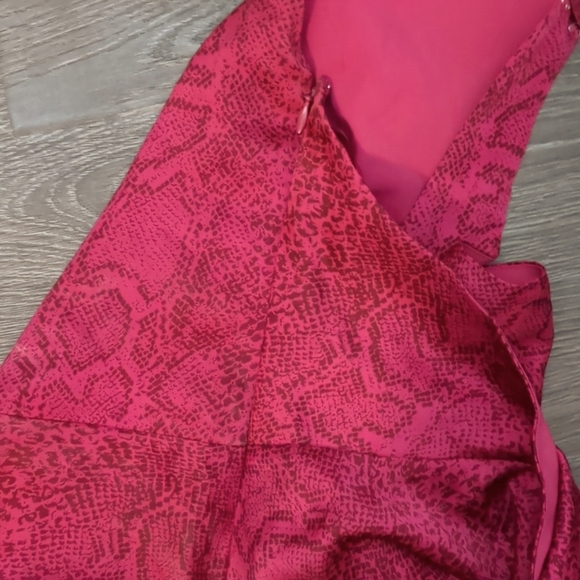 Top - Picture 4 of 4